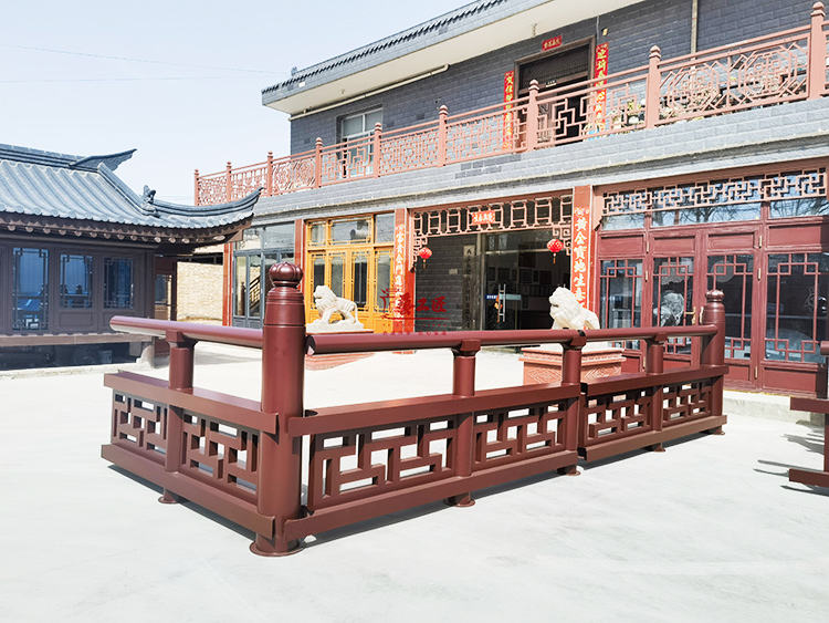 拓建金属仿古护栏：全方位升级实用性，适配多元场景需求